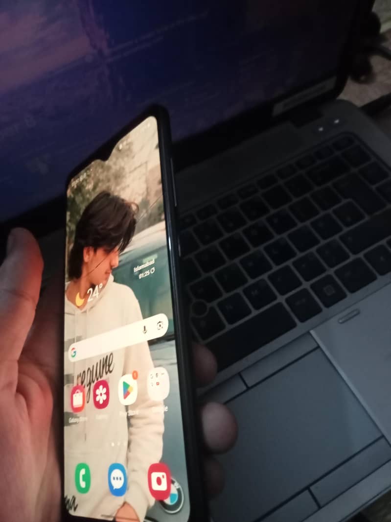 Samsung Mobile A51 1