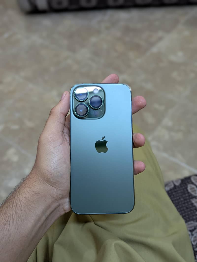Apple iPhone 13 Pro 6