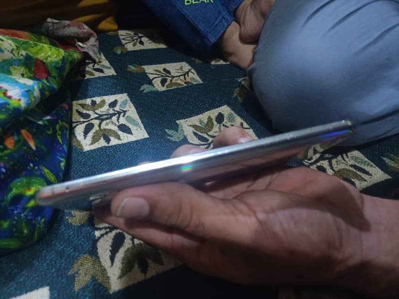 Samsung Mobile Note10 Lite 5
