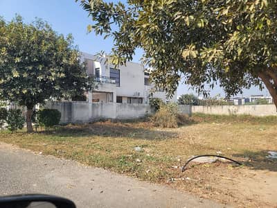 Prime Location | Fair Market Price Near 323 T Phase 7 DHA Lahore. Gift For Builders Plot For Sale