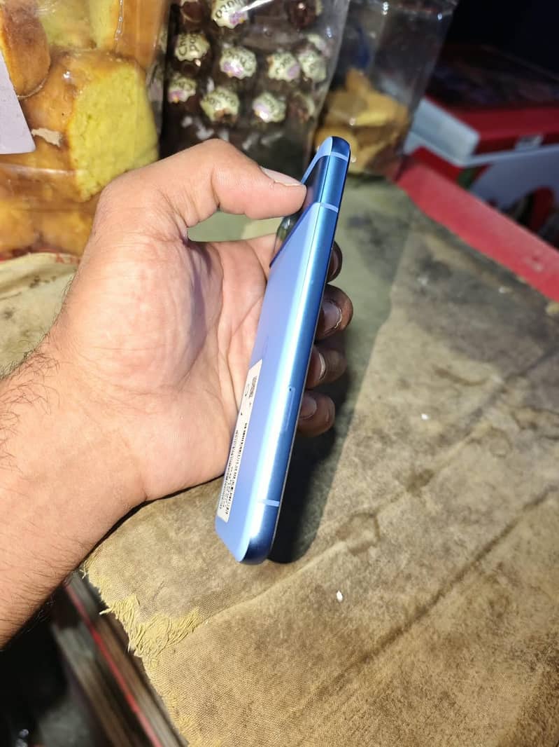 Google Pixel 8a call and watsap 2