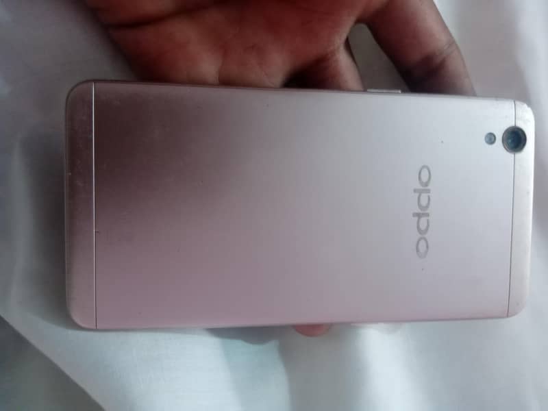 OPPO A37 1