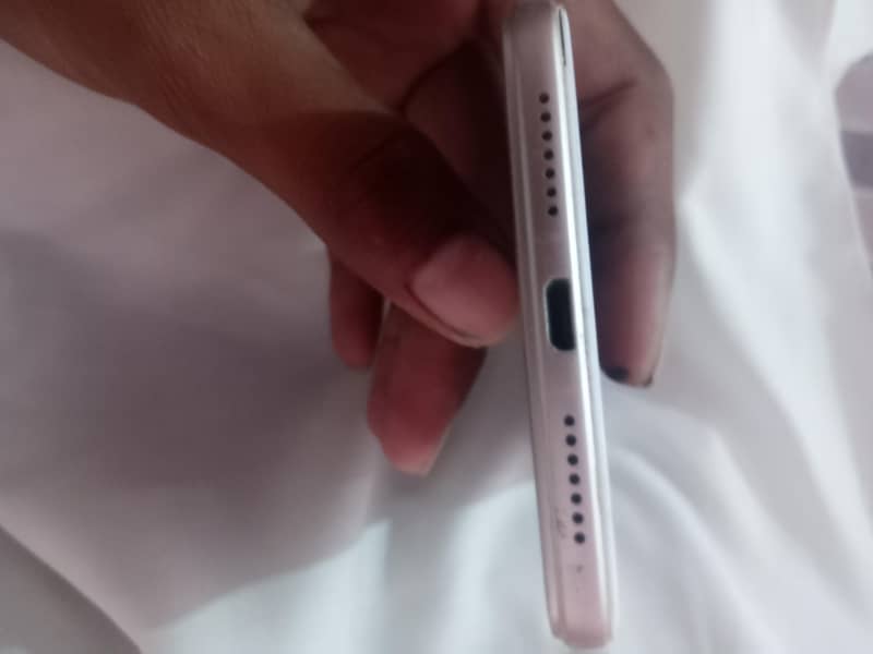 OPPO A37 2