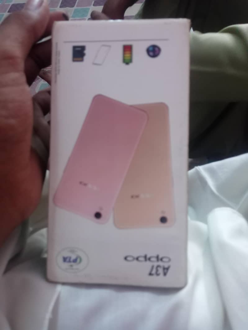 OPPO A37 4