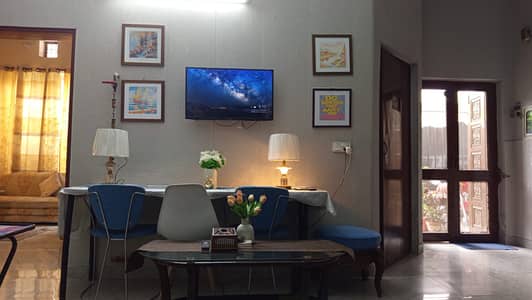 Ground Floor 1 Bed 1 Bath Drawing Room Tv lounge For Rent in Ali Park with Gas (0335-5779339)