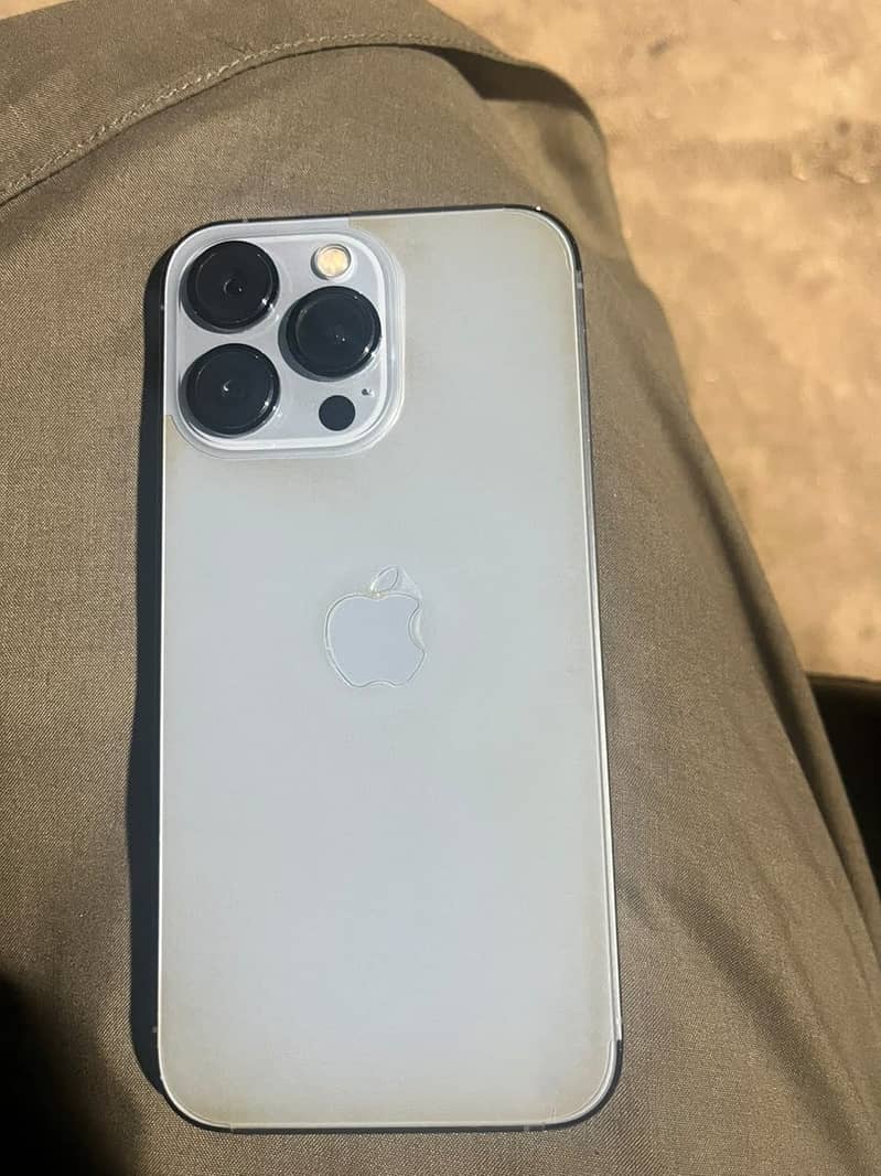 Apple iPhone 13 Pro 0