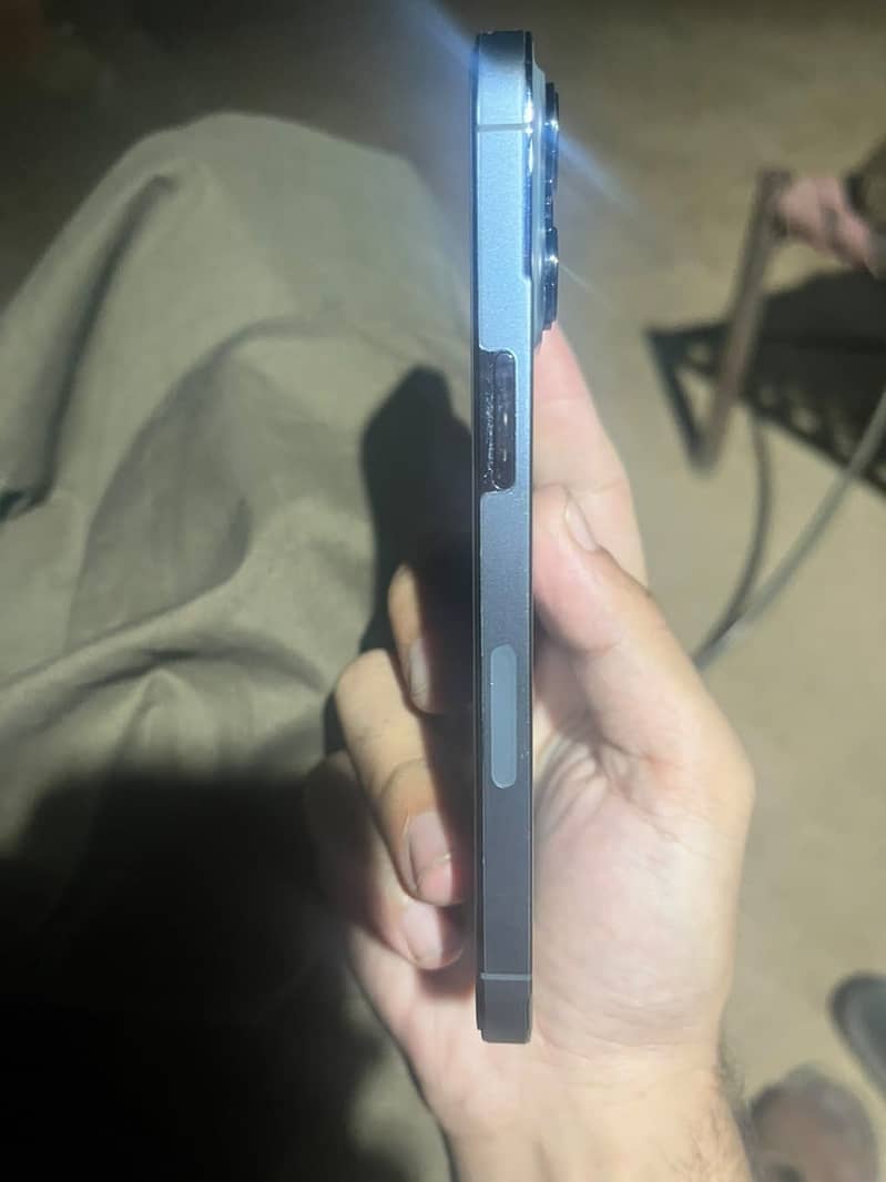 Apple iPhone 13 Pro 1