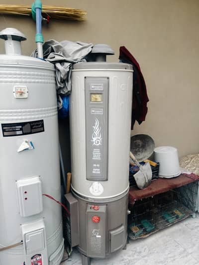 Electronic and gas geysers
