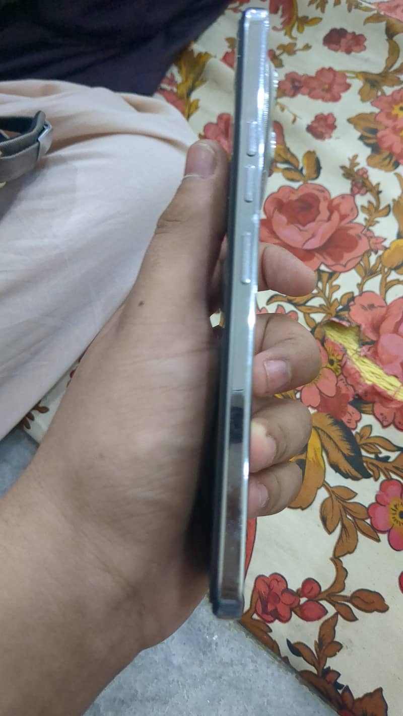 Tecno CAMON 30 Pro 3