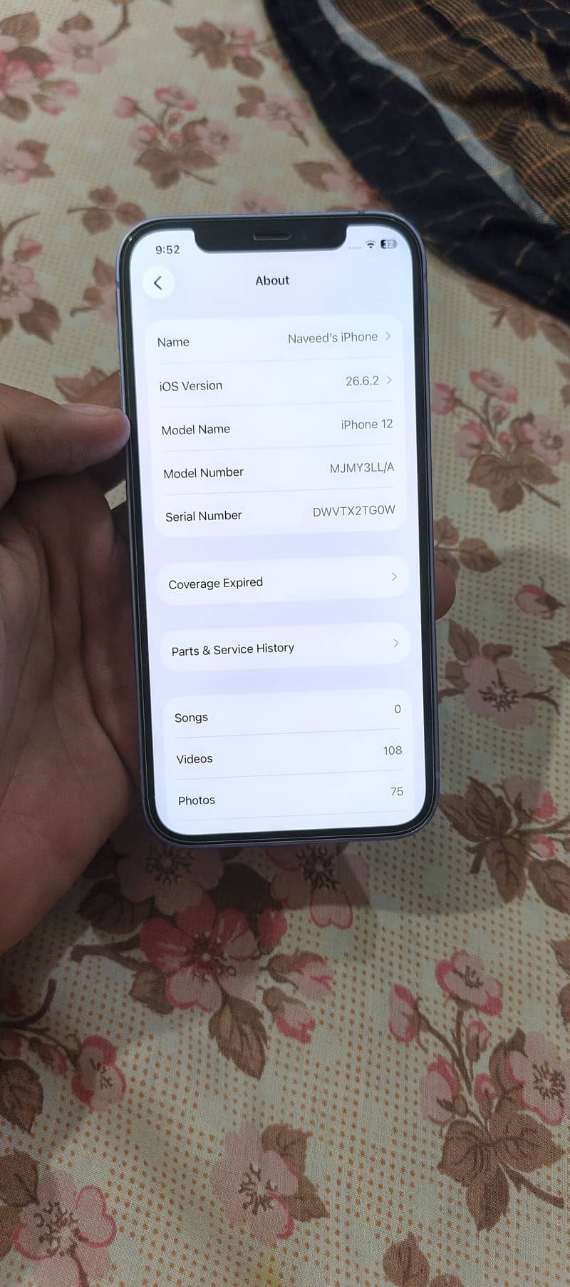 Apple iPhone 12 4