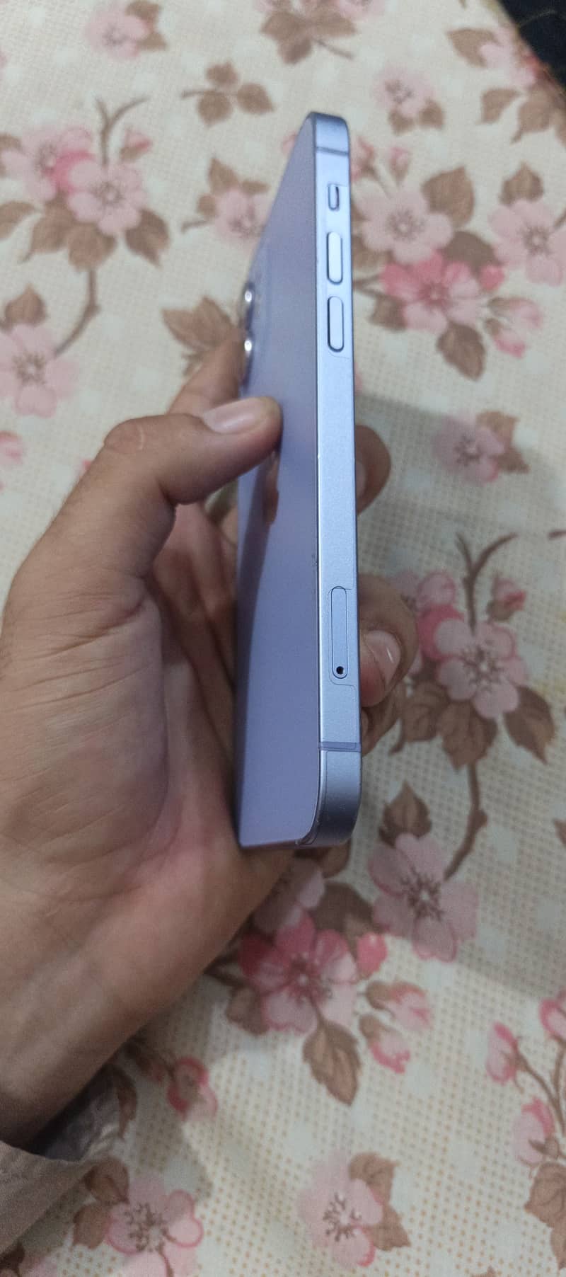 Apple iPhone 12 6