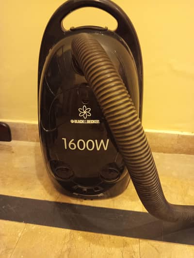 Original Black & DECAR Vaccum Cleaner