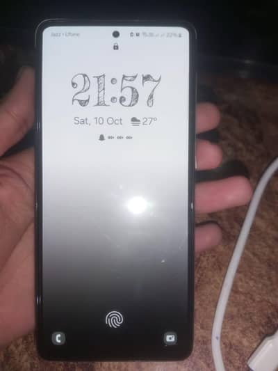 Samsung Mobile A72 8/128 with box