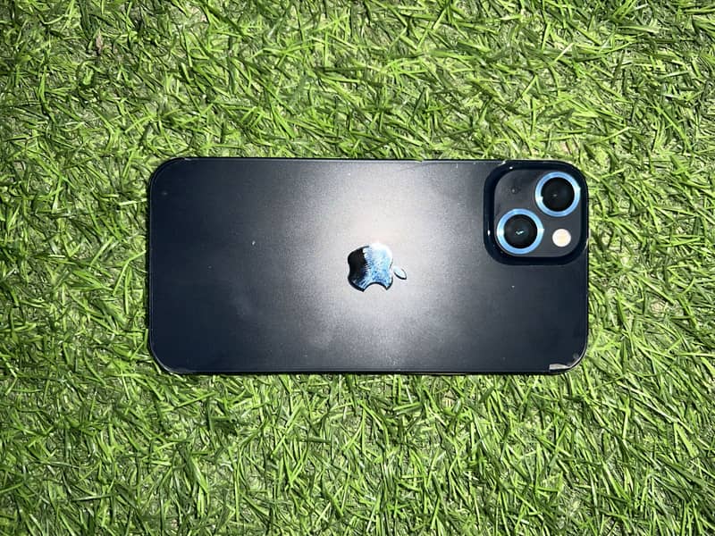 Apple iPhone 13 4