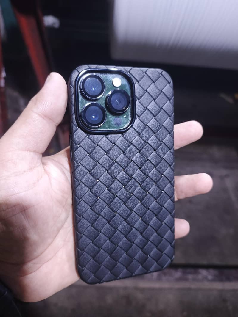 Apple iPhone 13 Pro 1
