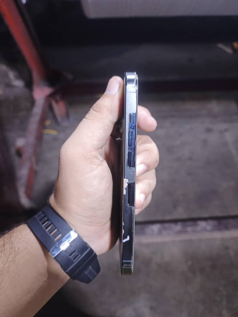 Apple iPhone 13 Pro 7