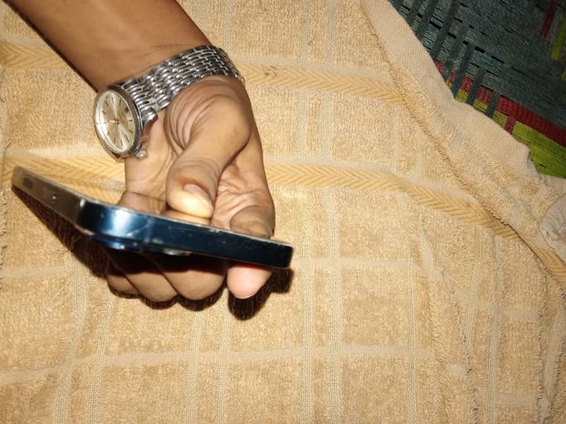 Apple iPhone 14 5