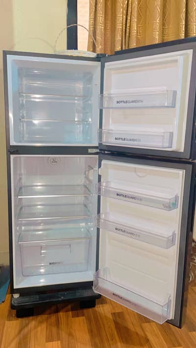 Refigerator