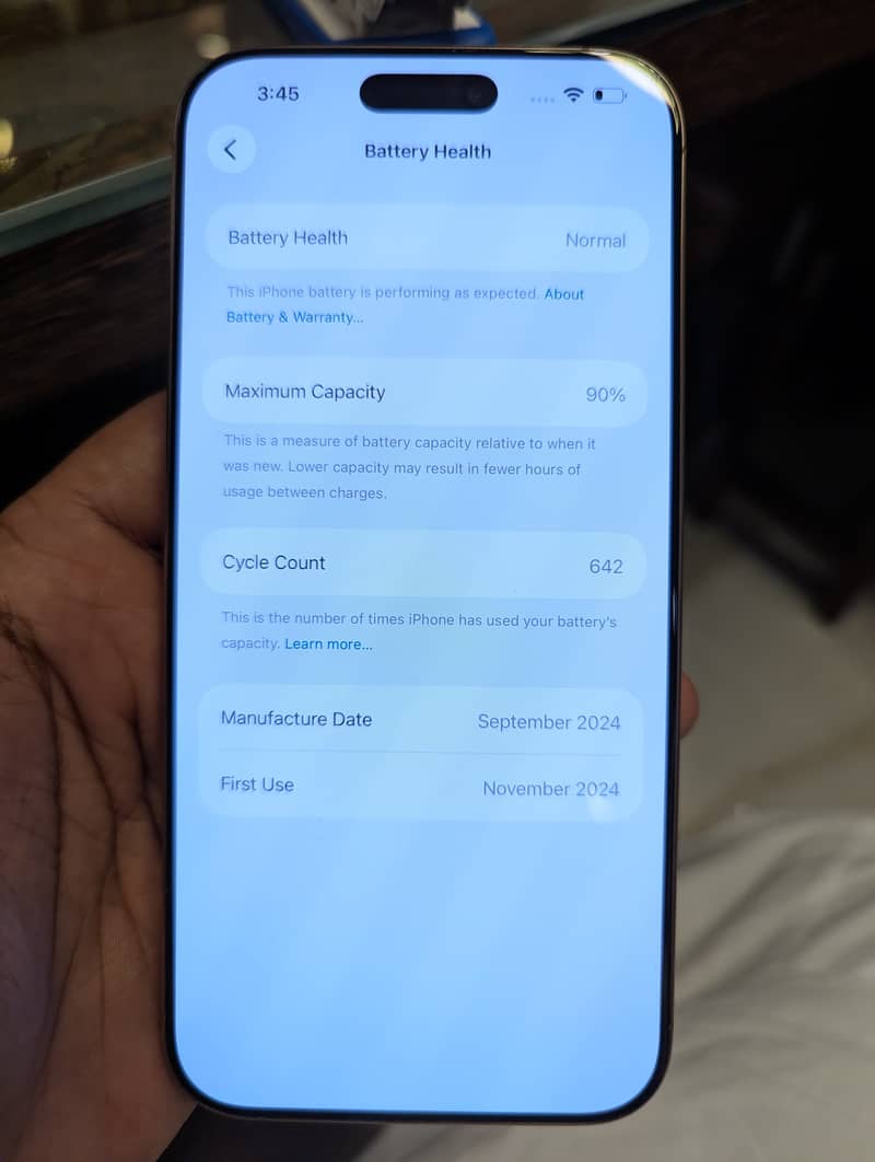 iPhone 16 Pro Max 5