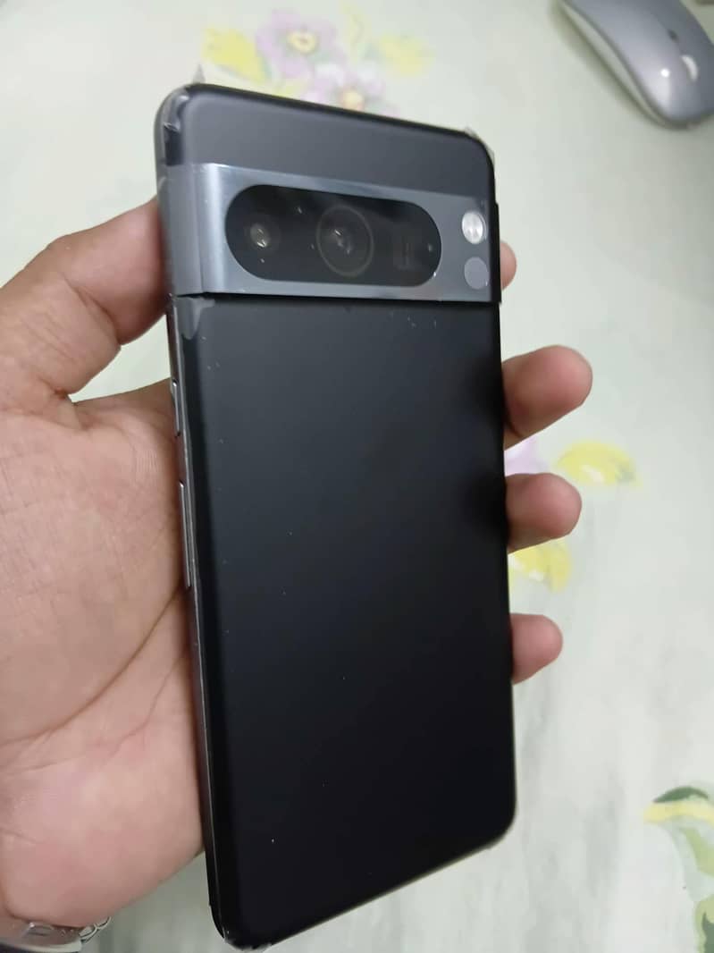 Google Pixel 8 Pro 2
