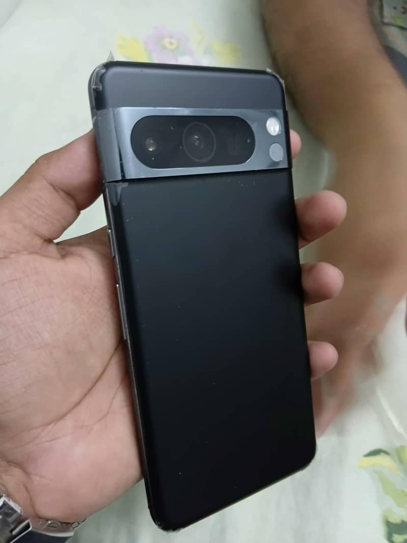 Google Pixel 8 Pro 3