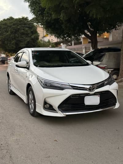 (URGENT PAYMENT NEED) Toyota Corolla Altis 1.6 2015 my family used