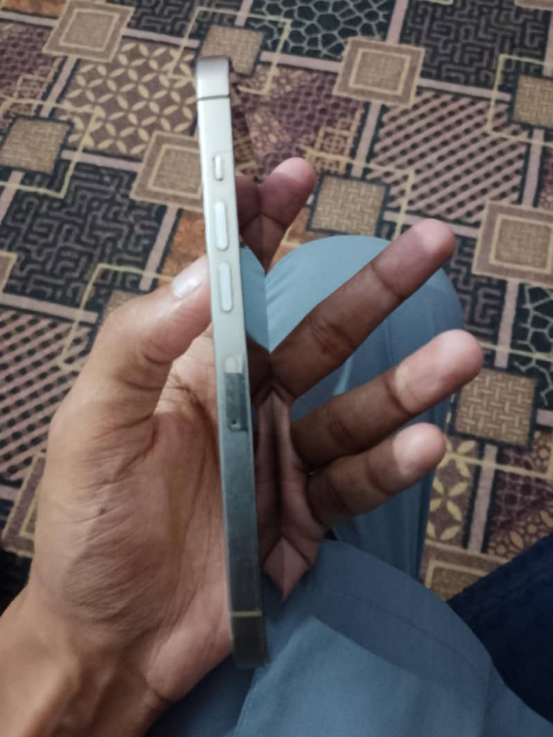 Apple iPhone 13 Pro 1