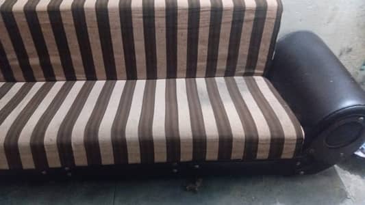 Sofa for sale whatsapp 03131885696