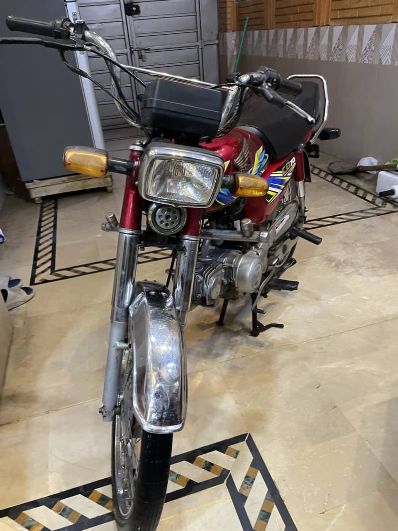 CD 70 Honda 4