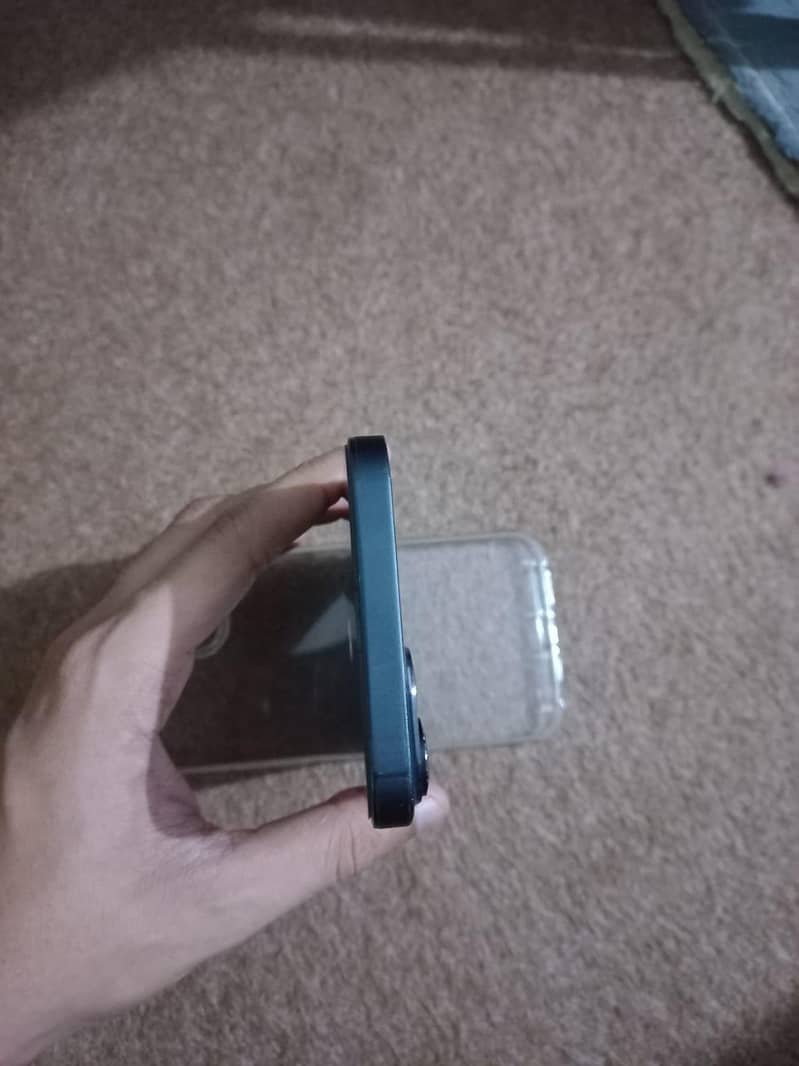Apple iPhone 14 plus 3