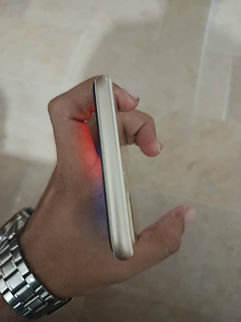 Apple iPhone 7 Plus 5