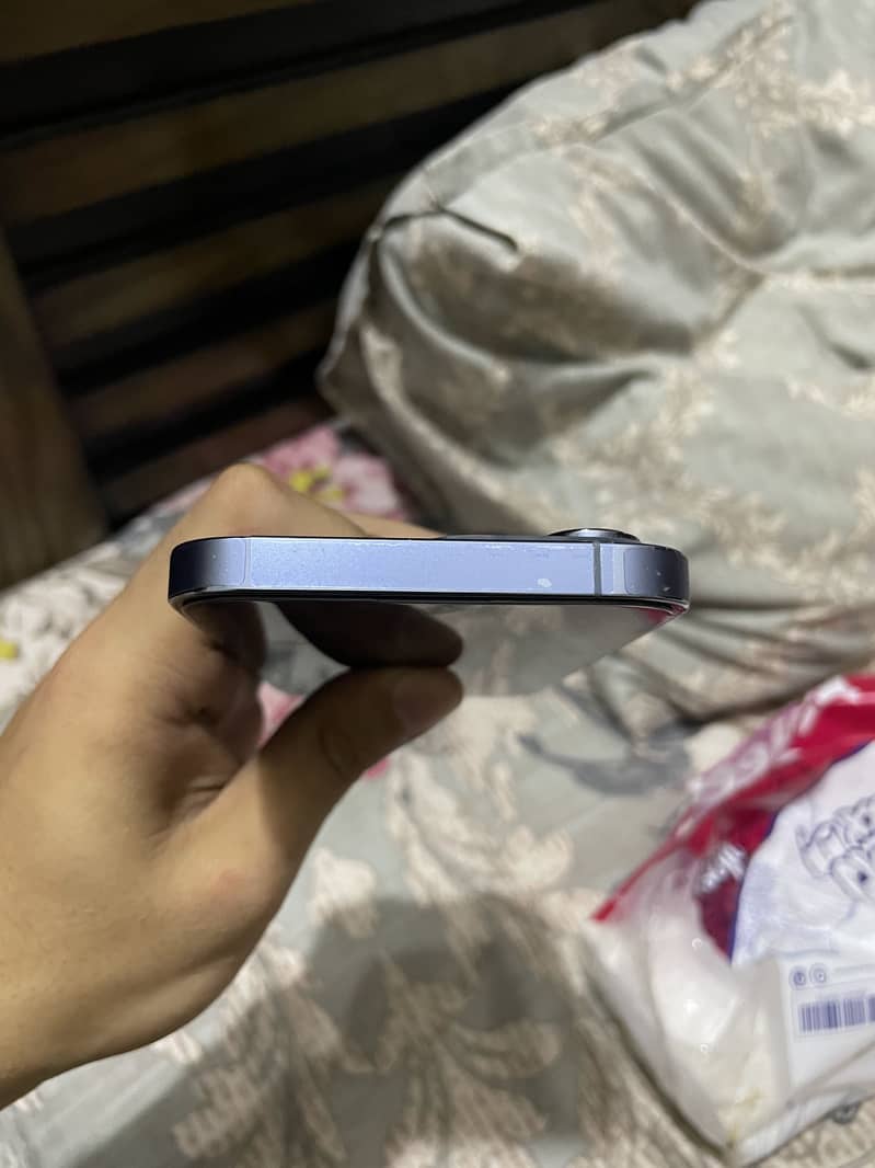 Apple iPhone 13 Pro 4