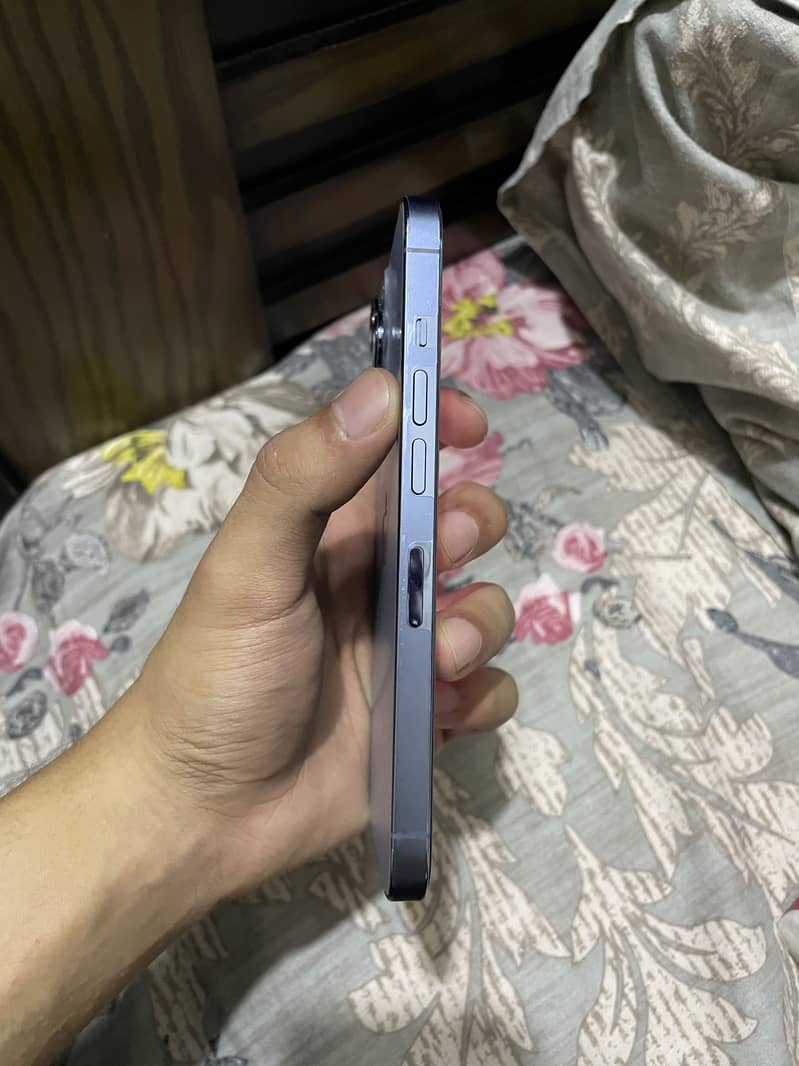 Apple iPhone 13 Pro 6