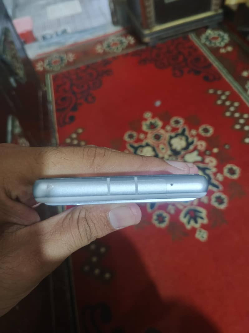Google Pixel 7a 4