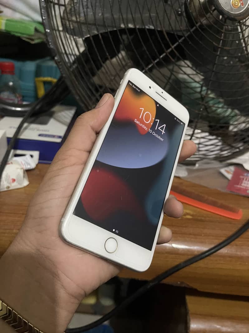 Apple iPhone 7 Plus 3