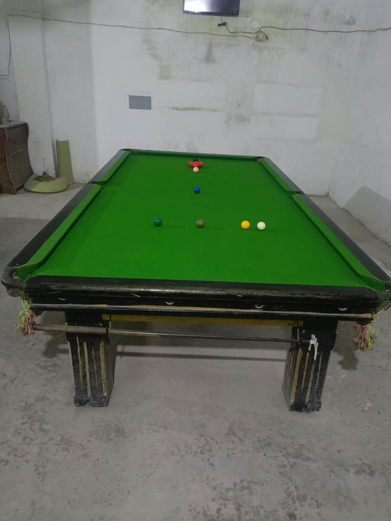 snooker table 0