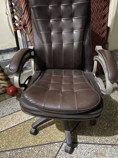 rolling chair