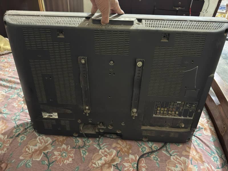 full working LCD good condition 1
