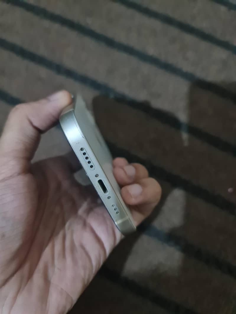 Apple iPhone 12 2