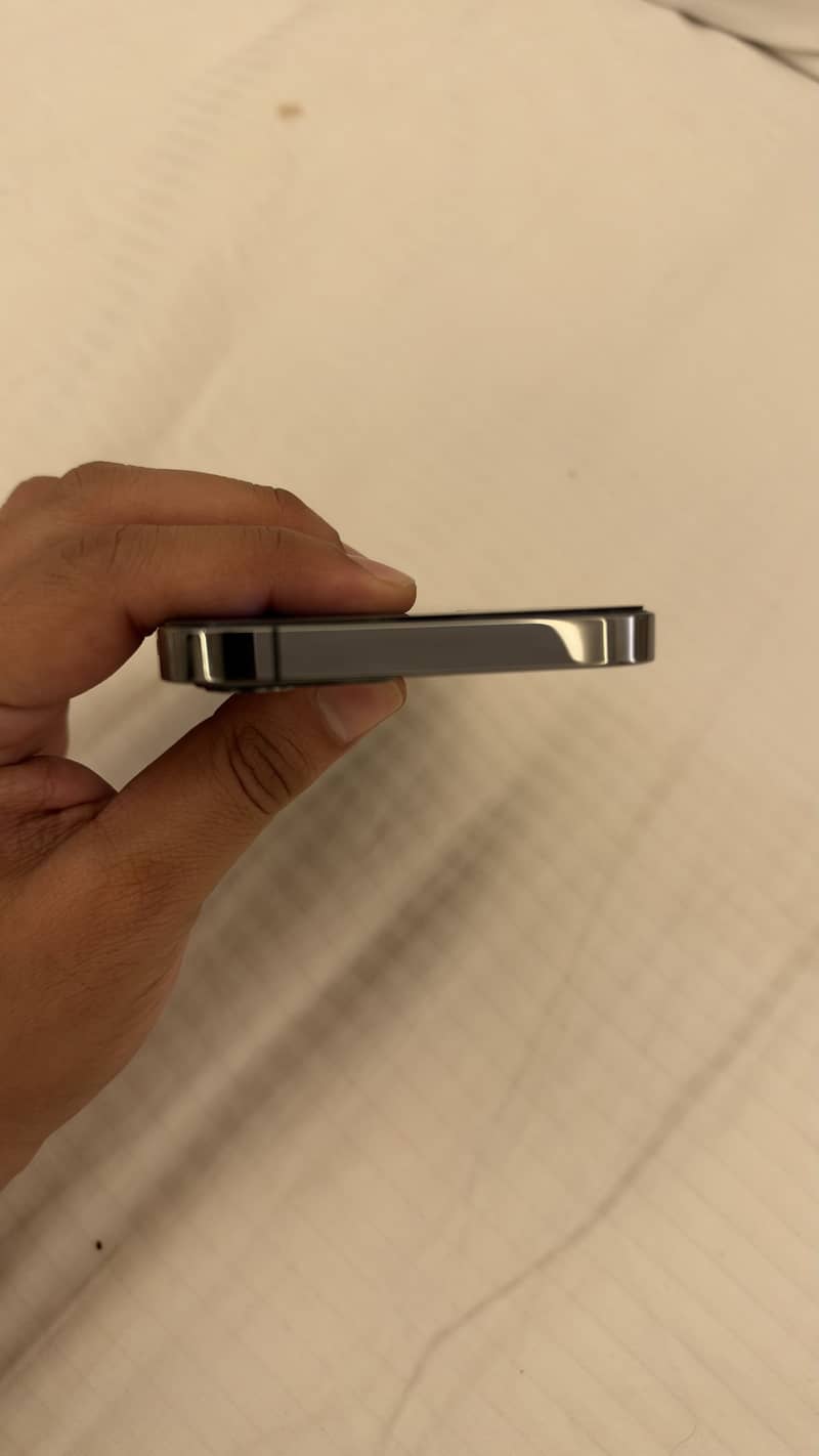 Apple iPhone 12 Pro 1