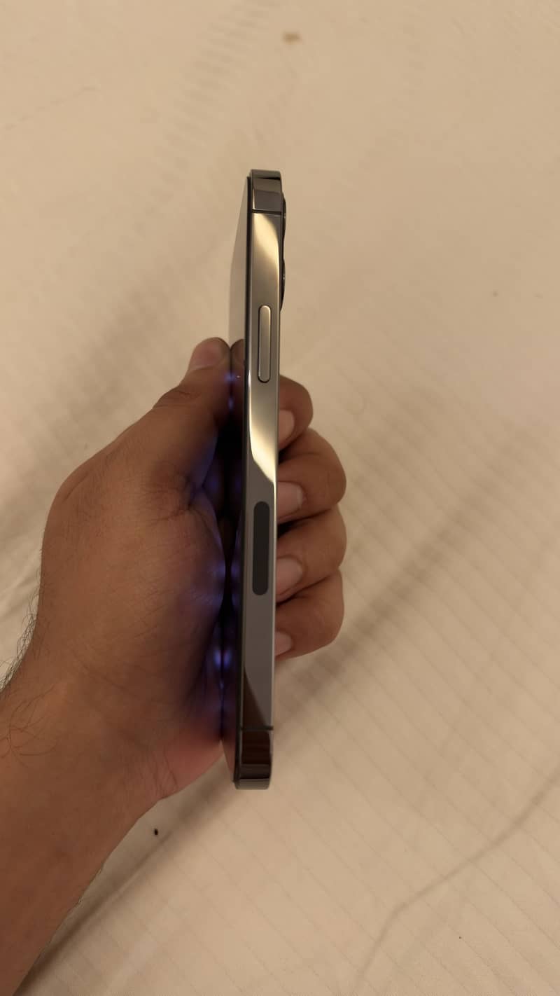 Apple iPhone 12 Pro 3