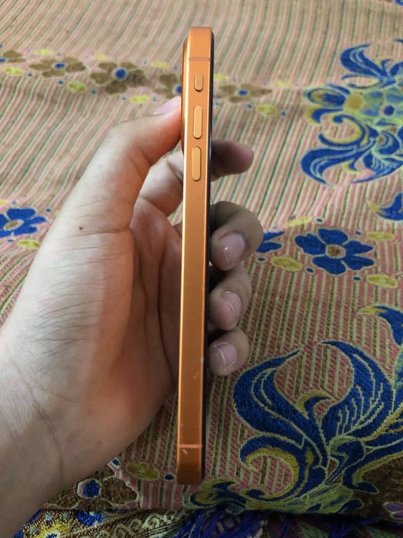 Apple iPhone XR 3
