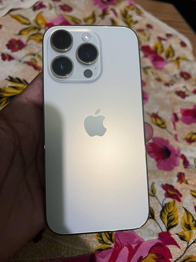 Apple iPhone 14 Pro 2