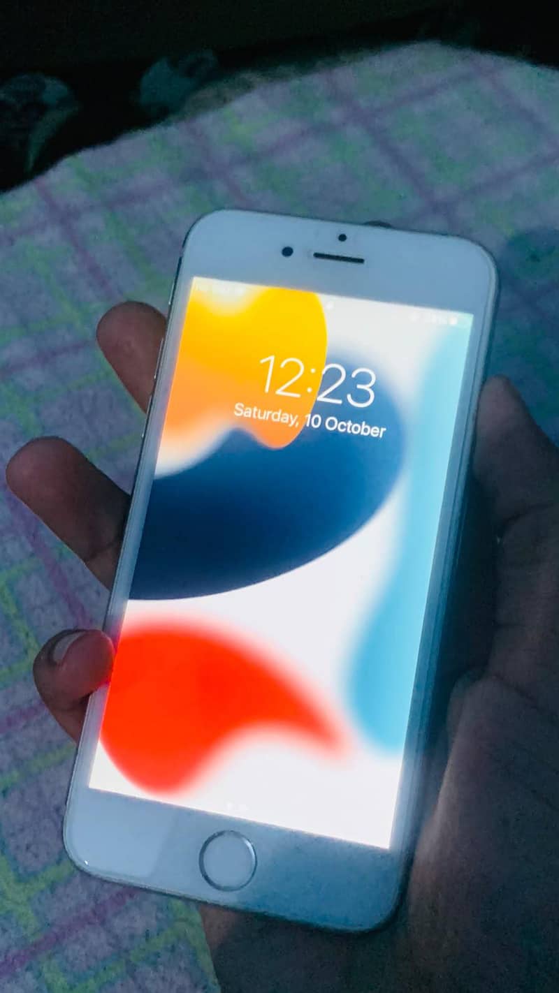 Apple iPhone 6S 1