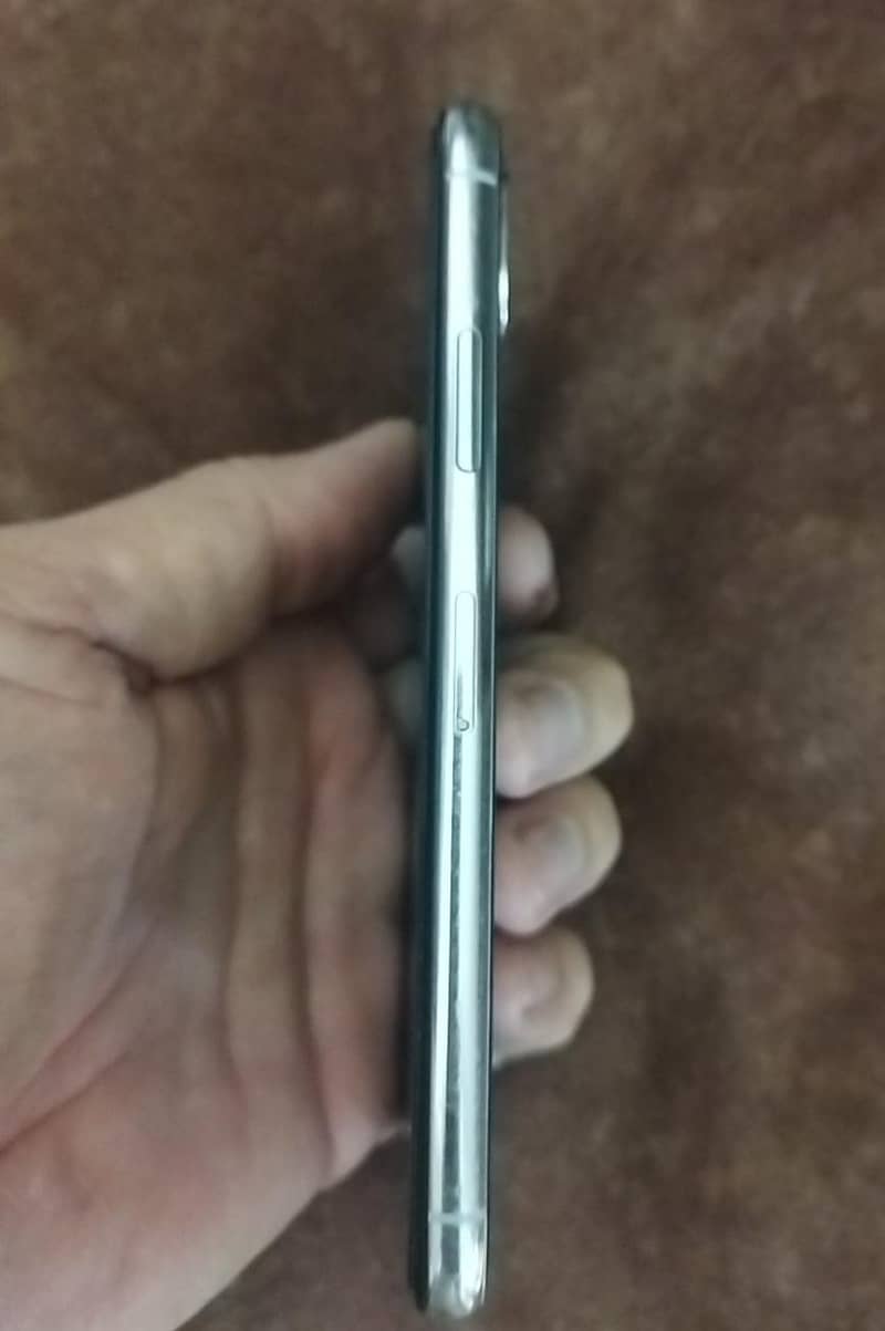 Apple iPhone X 1