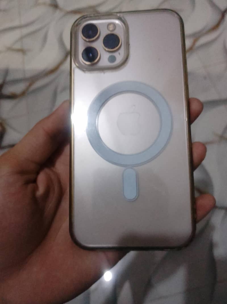 Apple iPhone 12 Pro Max 3