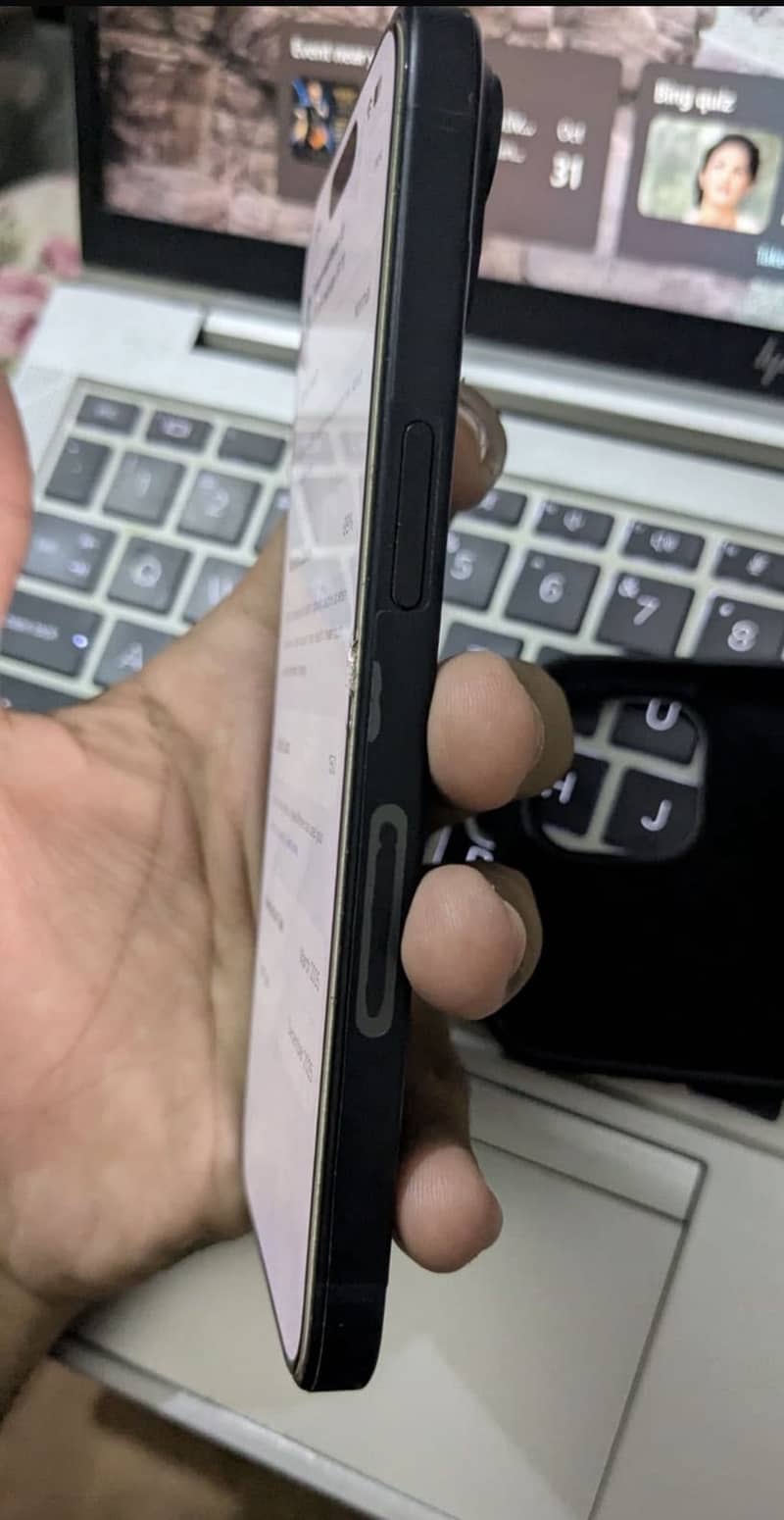 Apple iPhone 15 2