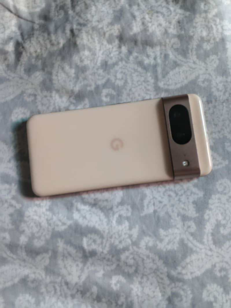 Google Pixel 8 1