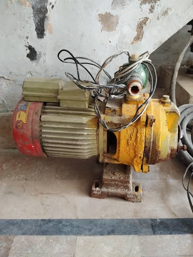 Deepwell pump