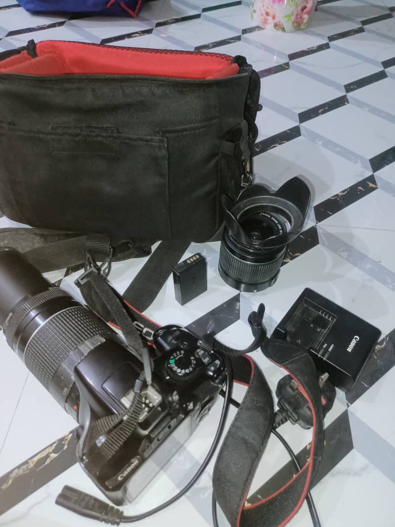 1300D Canon camera 15